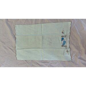 Vintage Hand-Embroidered Linen tea towel With Scalloped Edges & Scenic Design 22